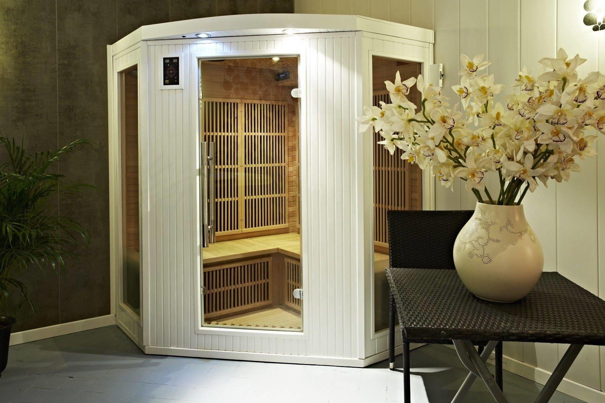 Maison D'Hotes "Les Jardins De Mazamet" מראה חיצוני תמונה